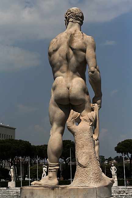 Stadio dei marmi 332